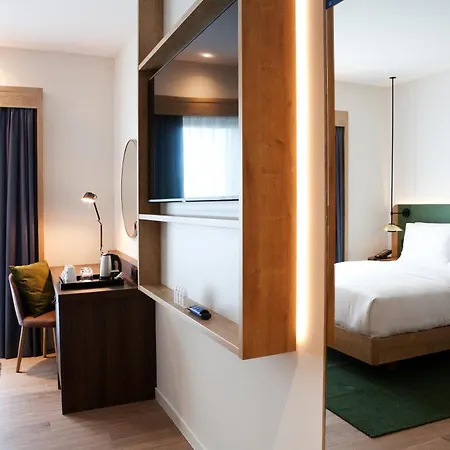 Hilton Garden Munich Messe ホテル 4*