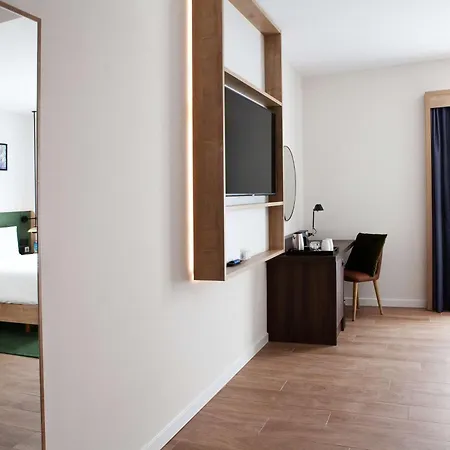 ホテル Hilton Garden Munich Messe フェルトキルヘン