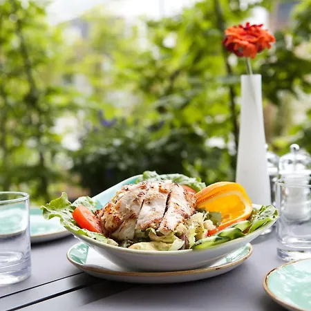 Hilton Garden Munich Messe ホテル