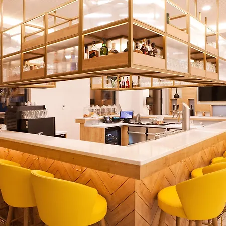 Hilton Garden Munich Messe ホテル フェルトキルヘン