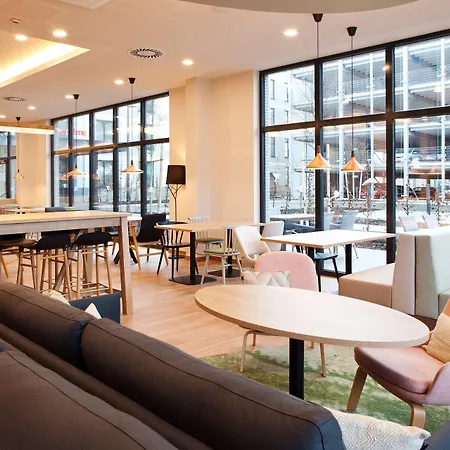 Hilton Garden Munich Messe 4* フェルトキルヘン