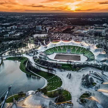Hilton Garden Munich Messe ホテル フェルトキルヘン