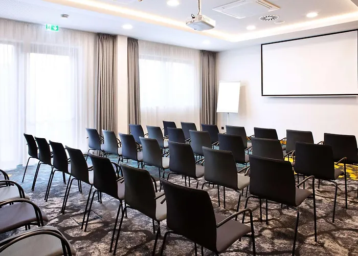 Hilton Garden Munich Messe Hotel 4*