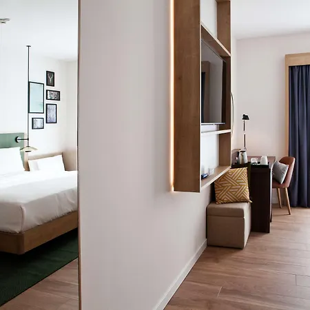 Hilton Garden Munich Messe Hotel 4*
