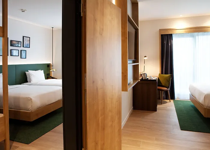 Hilton Garden Munich Messe מלון 4*